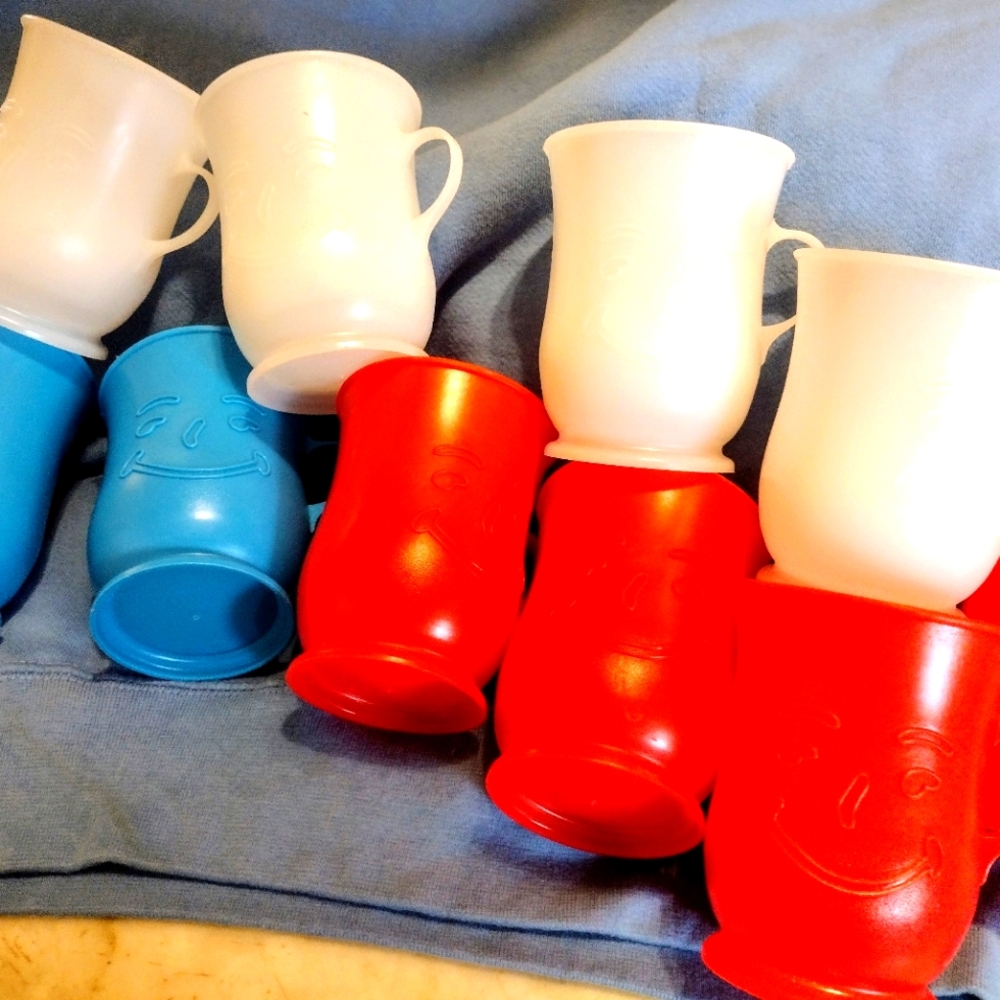 10 - vintage Kool Aid Cups  1970s